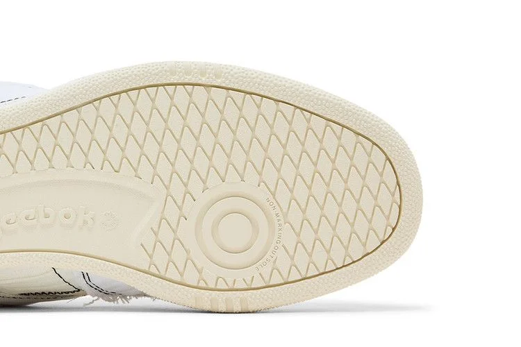 Krossovki-Market-x-Reebok-Club-C-85-Pump-Chalk-Black-4