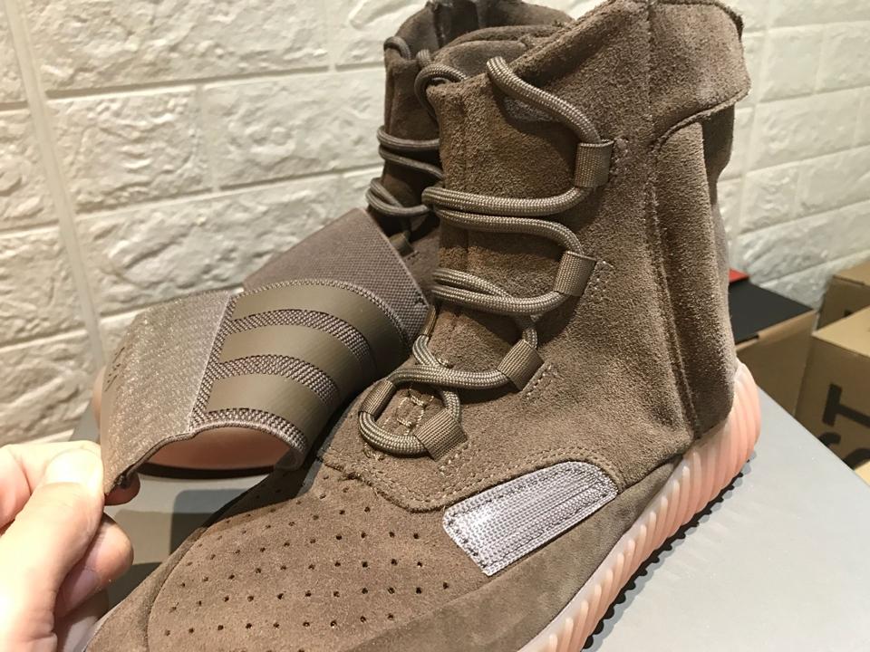 adidas-Yeezy-Boost-750-Light-Brown-Gum-Chocolate-11