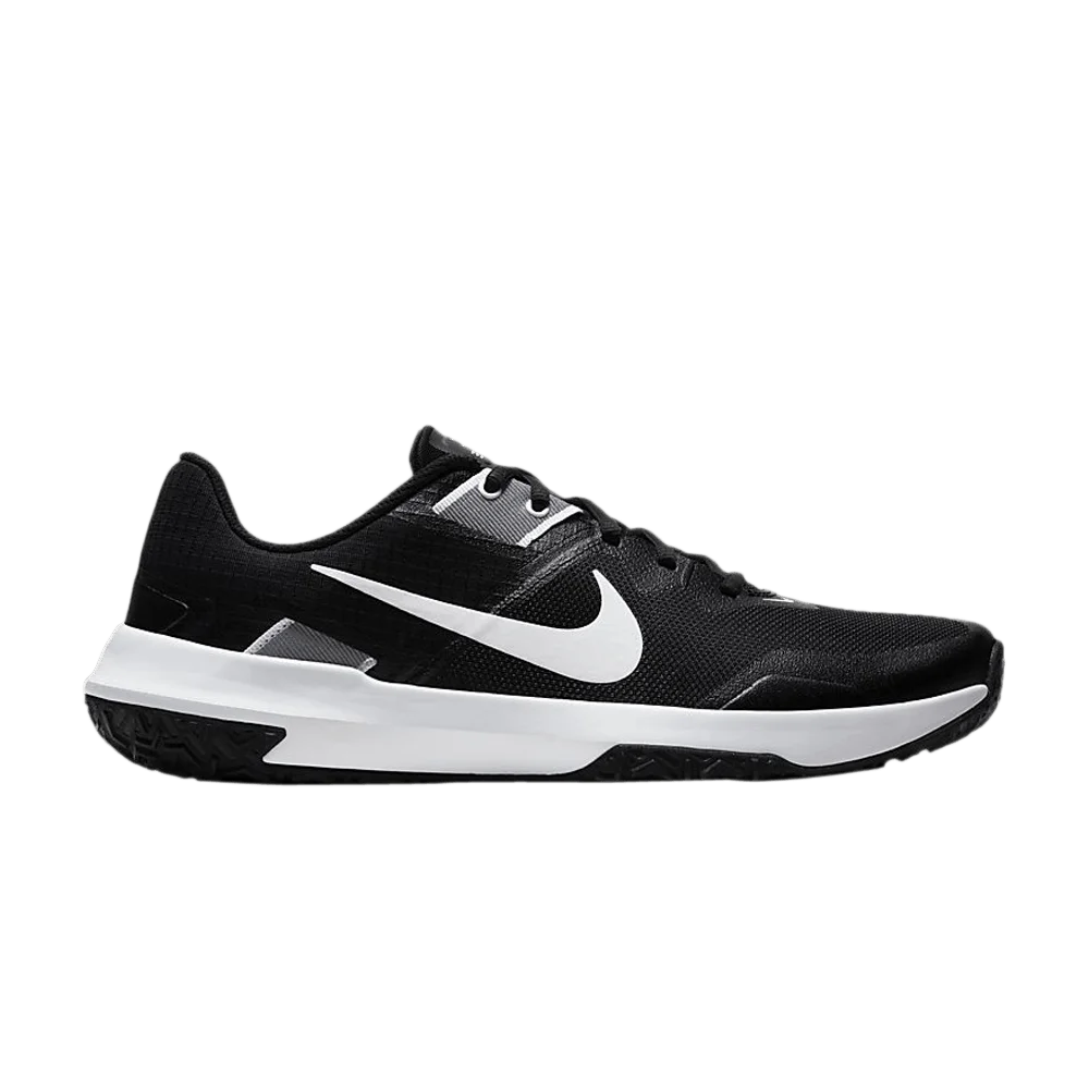 Krossovki-Nike-Varsity-Compete-TR-3-Black