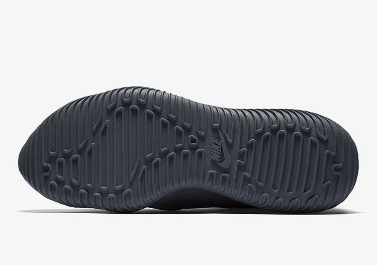 Krossovki-NikeLab-ACG-07-KMTR-Cool-Grey-4