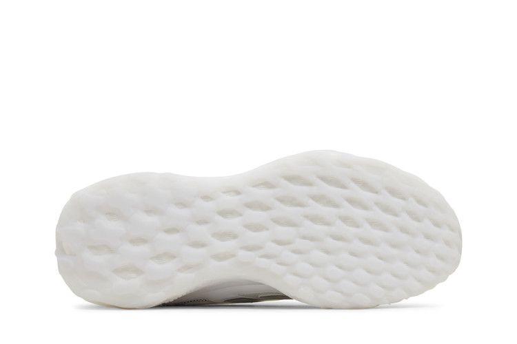 web-boost-white-grey-gz0934_03
