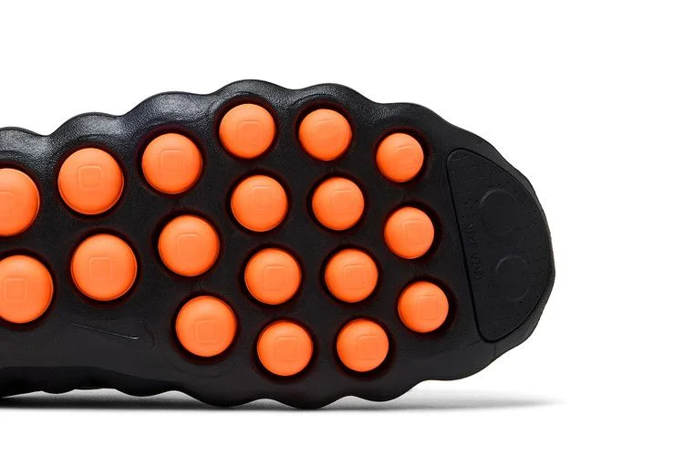 Krossovki-Nike-Mind-002-Black-Hyper-Crimson-4