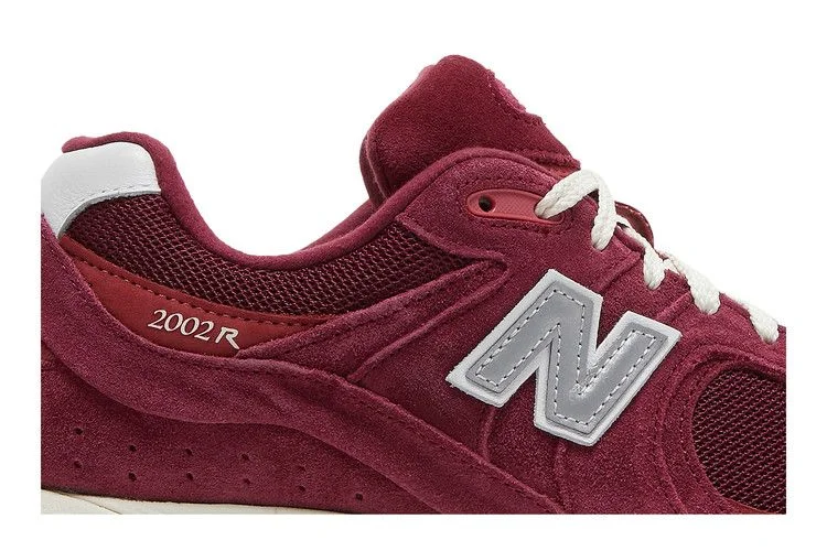 Кроссовки New Balance 2002R 'Suede Pack - Garnet Deep Earth Red'