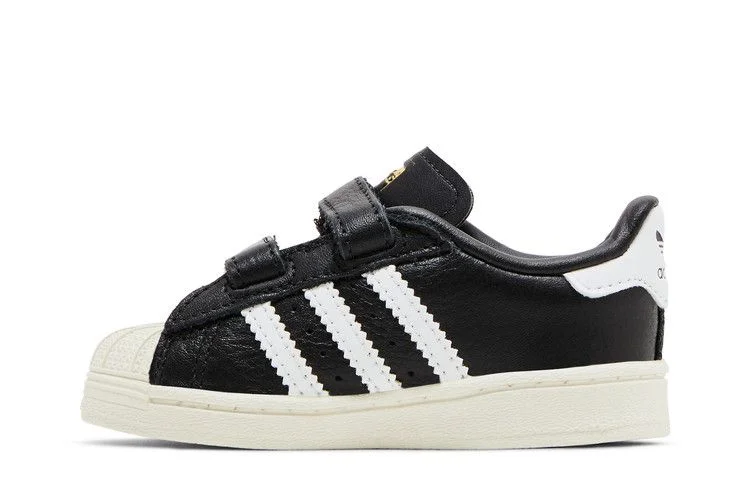 Krossovki-Hello-Kitty-x-adidas-Superstar-Comfort-Closure-I-50th-Anniversary-1