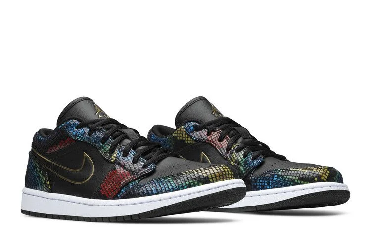 Krossovki-Wmns-Air-Jordan-1-Low-Multi-Snakeskin-7