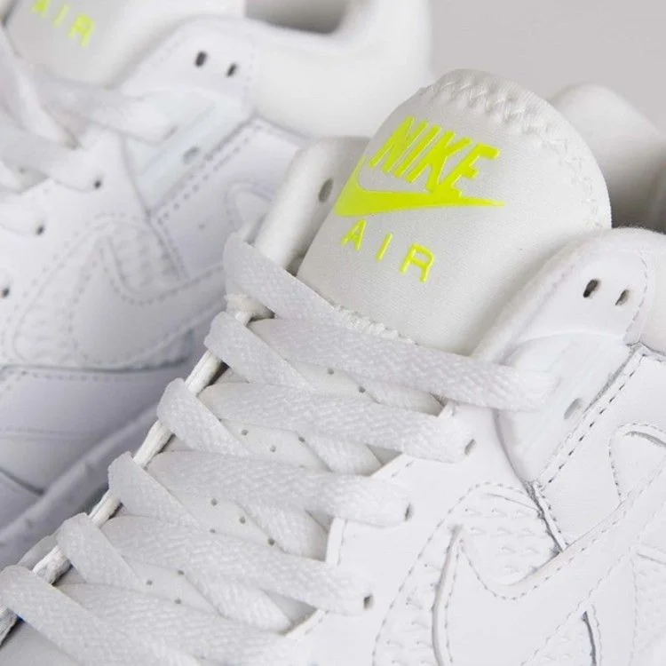 Krossovki-Nike-Air-Tech-Challenge-3-4