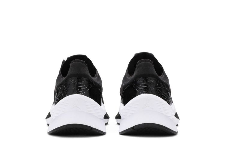 jordan-air-zoom-85-runner-black-ci0055-001_05