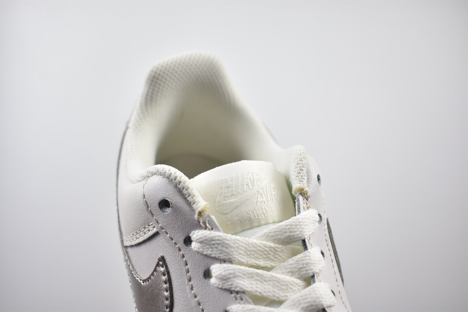 Кроссовки Nike Air Force 1 Low GS 'Phantom'
