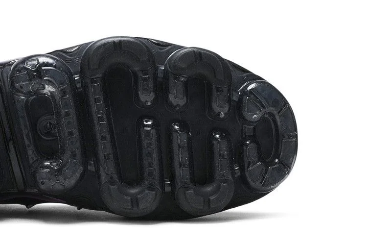 Кроссовки Nike Air VaporMax Plus 'Active Fuchsia'