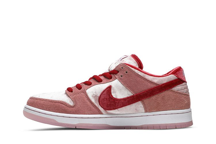 Кроссовки StrangeLove x Nike Dunk Low SB 'Valentine's Day' Special Box