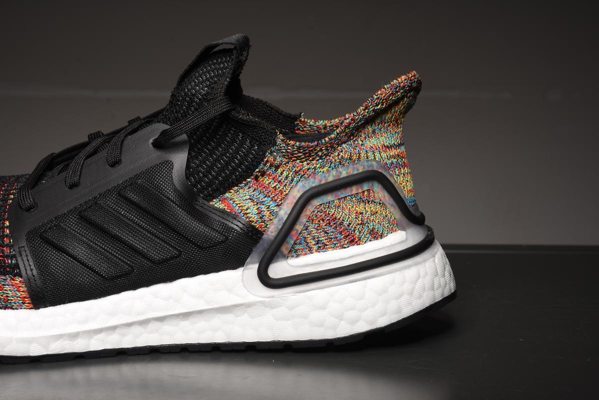 adidas-UltraBoost-19-Dark-Pixel-14