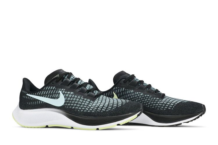 wmns-air-zoom-pegasus-37-black-glacier-ice-bq9647-004_07