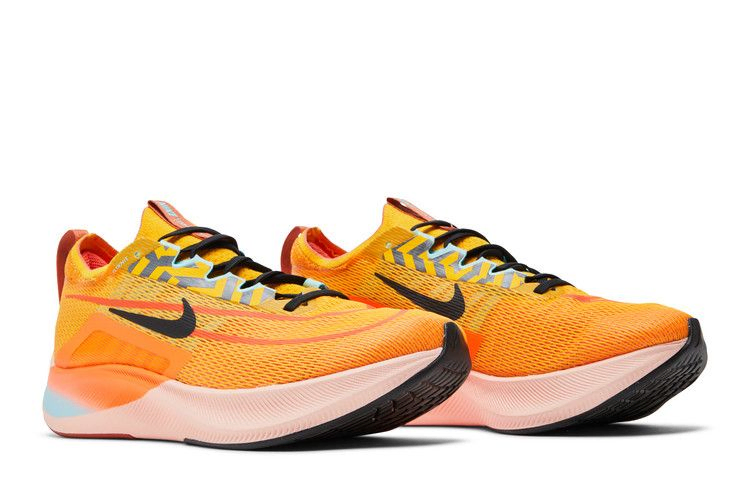zoom-fly-4-university-gold-do2421-739_07-1
