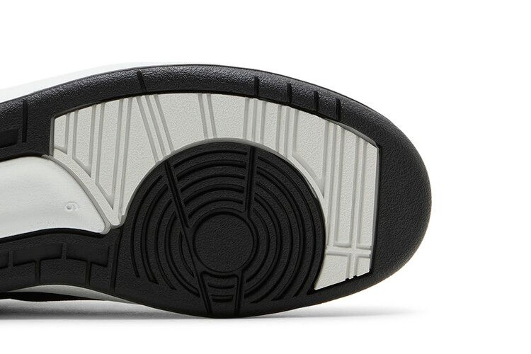 wmns-air-jordan-2-retro-low-black-metallic-gold-dx4401-001_04