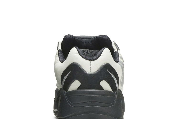 yeezy-boost-700-mnvn-infant-bone-fy3731_06
