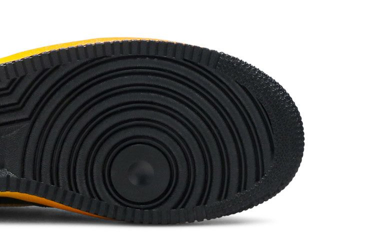 Кроссовки Nike Air Force 1 Low '07 LV8 'Black Orange Peel'