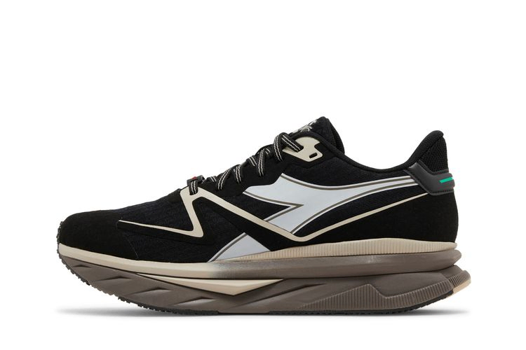 Кроссовки Diadora Atomo V7000 'Black Smoke Grey'