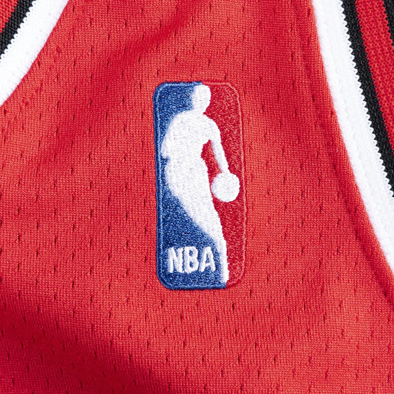 1995-1996-Chicago-Bulls-Michael-Jordan-23-Authentic-Finals-Hardwood-Classic-Red-Jersey-9