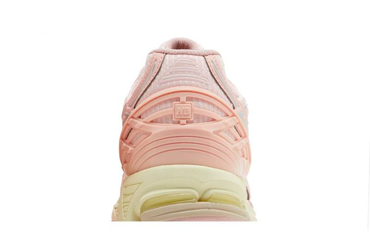 Кроссовки New Balance 1906U 'Lunar New Year - Shell Pink'