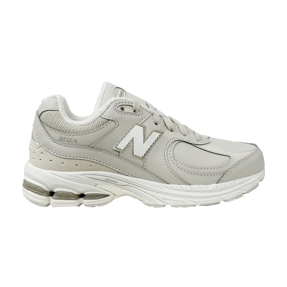Krossovki-New-Balance-2002R-Big-Kid-Beige-Fleece-Lined