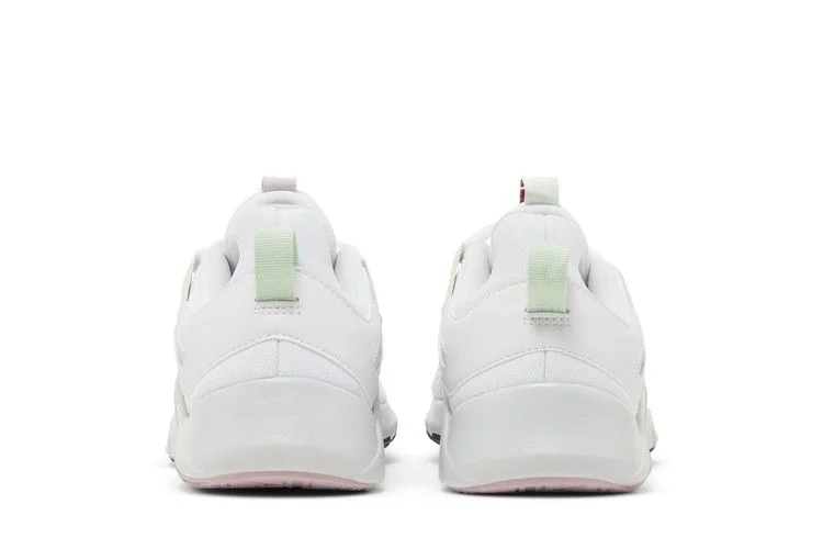 Кроссовки Nike Wmns Legend Essential 'Pistachio Iced Lilac'