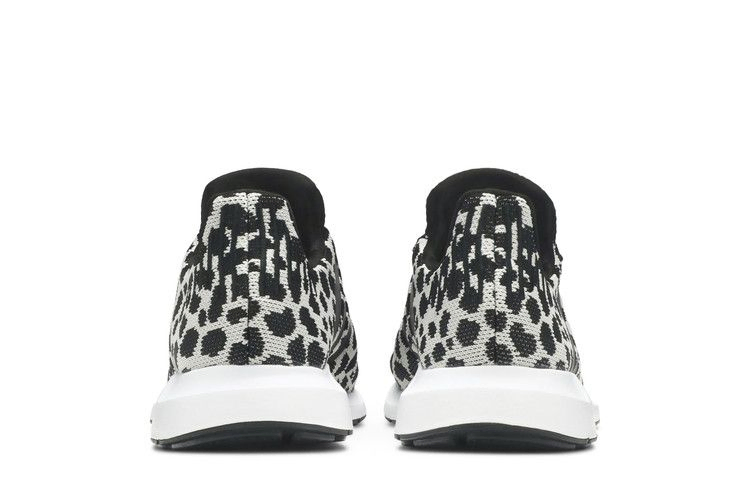 Кроссовки adidas Wmns Swift Run 'Leopard Print'
