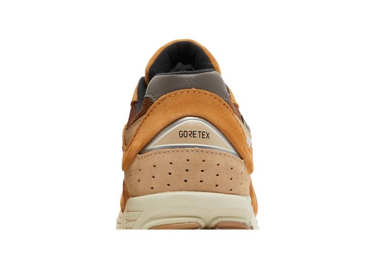 Кроссовки New Balance 2002R GORE-TEX 'Tobacco'