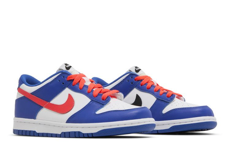 dunk-low-gs-mismatched-swoosh-cw1590-104_07