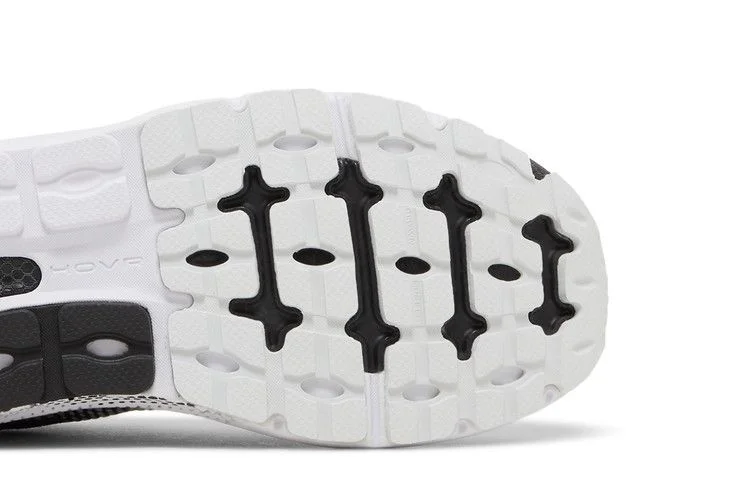 Krossovki-Under-Armour-HOVR-Guardian-3-Black-White-4