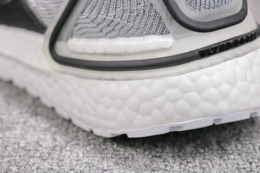adidas-UltraBoost-19-Grey-Cyan-7
