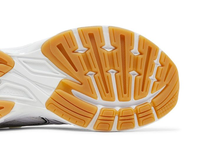 velophasis-technisch-white-gum-390932-01_04