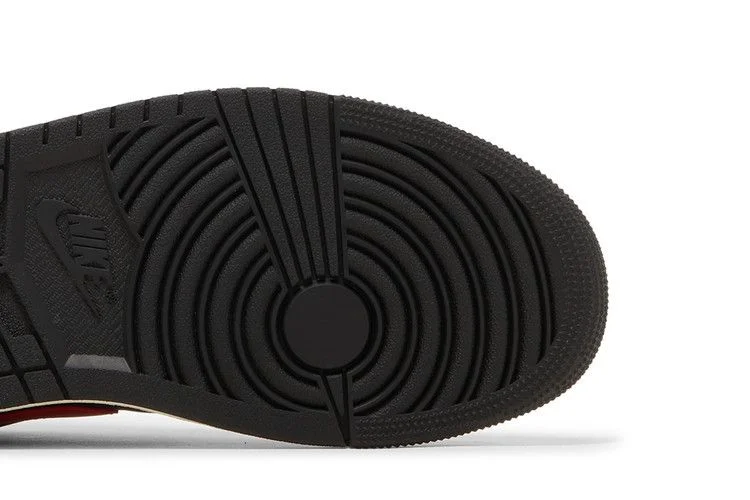Кроссовки Wmns Air Jordan 1 Low SE 'Black Multi-Color'