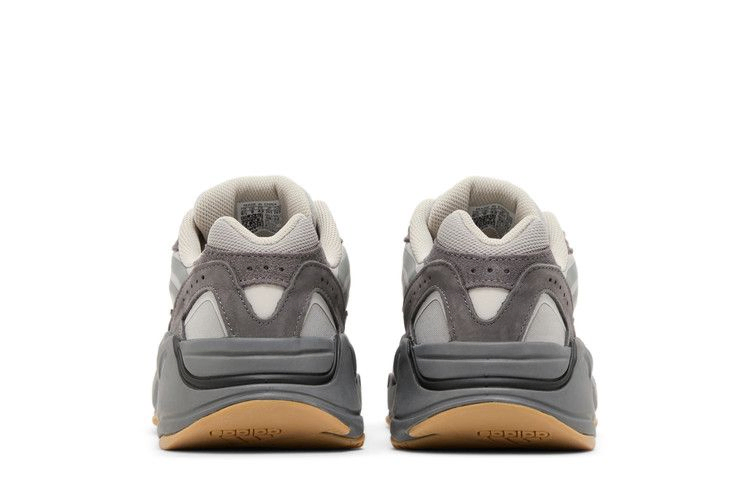Кроссовки adidas Yeezy Boost 700 V2 'Tephra' 2024