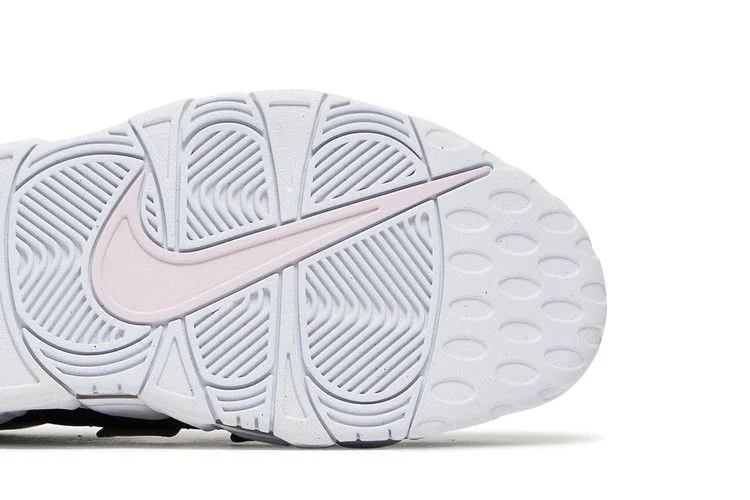 Krossovki-Nike-Wmns-Air-More-Uptempo-Black-Metallic-Silver-4