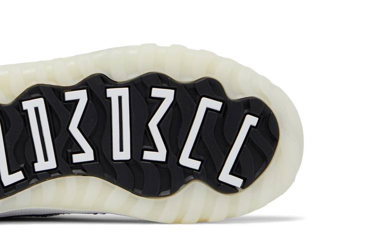 air-jordan-11-retro-td-gratitude-378040-170_04