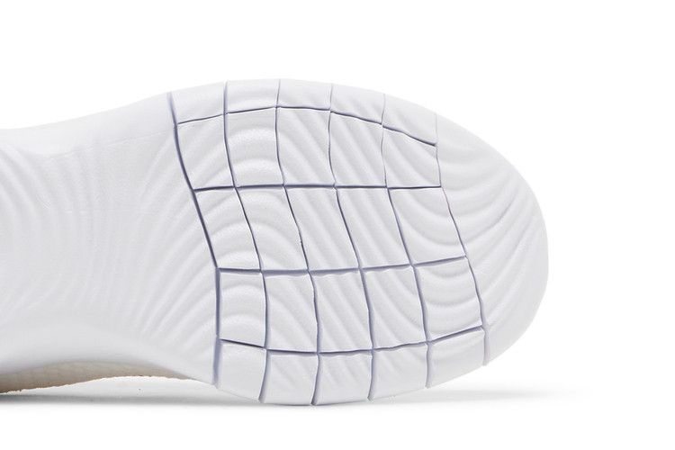 Кроссовки Nike Wmns Flex Experience Run 11 Next Nature 'White Magic Ember'