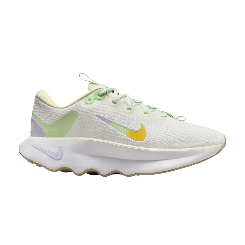 Krossovki-Nike-Wmns-Motiva-Sail-Violet-Mist