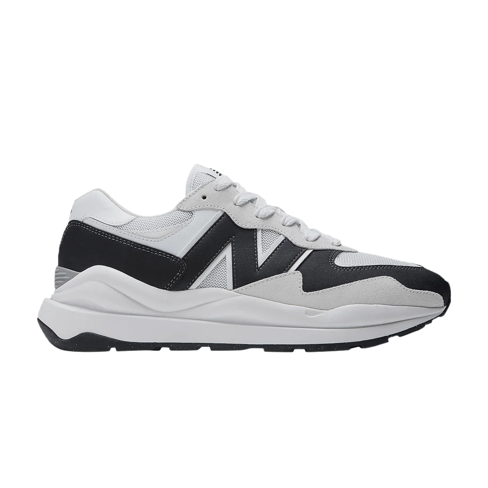 Krossovki-New-Balance-5740-White-Black