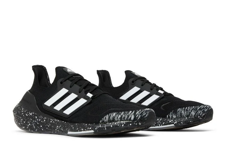 Krossovki-adidas-UltraBoost-22-Black-White-Speckled-7