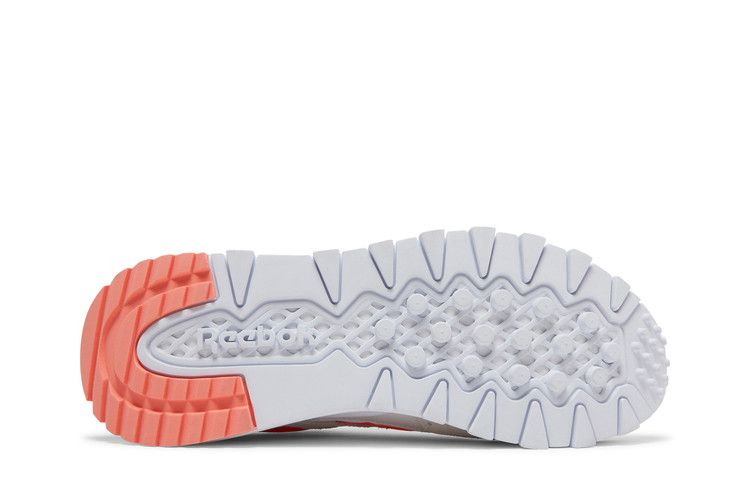 wmns-classic-leather-legacy-white-orange-flare-fy7435_03