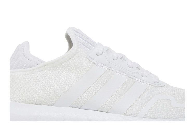 swift-run-x-j-triple-white-fy2149_01