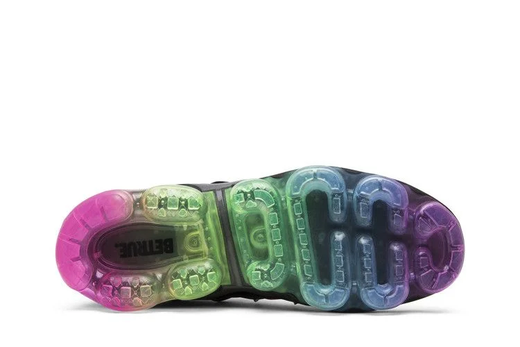 Кроссовки Nike Air VaporMax Plus 'Be True'