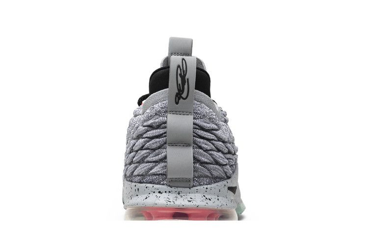 Кроссовки Nike Lebron 15 Low 'Melon'