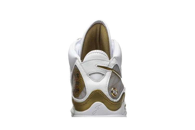 Кроссовки Nike Air Max LeBron 7 Retro QS 'China Moon' 2020