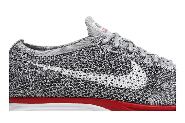 Krossovki-Nike-Flyknit-Racer-No-Parking-1