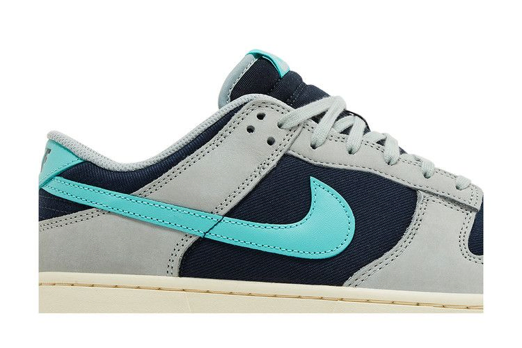 dunk-low-premium-dark-obsidian-green-frost-fb8895-001_01