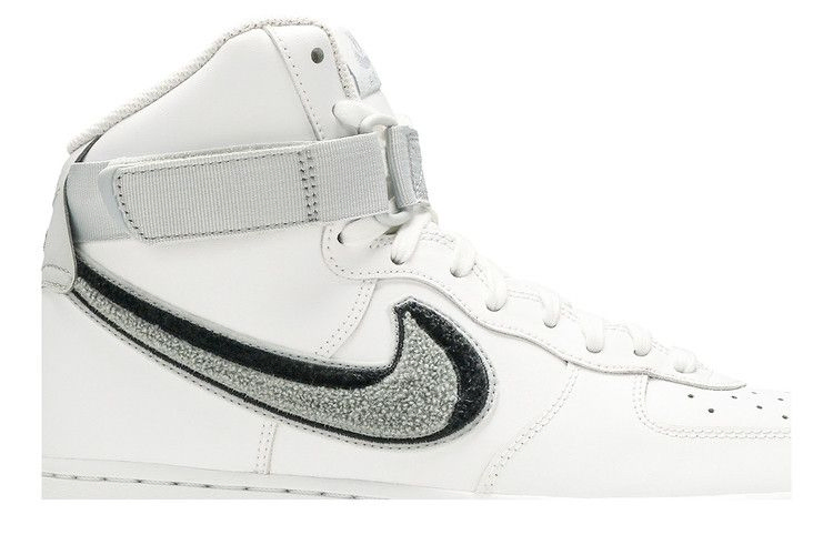 Кроссовки Nike Air Force 1 High '07 LV8 'Chenille Swoosh'