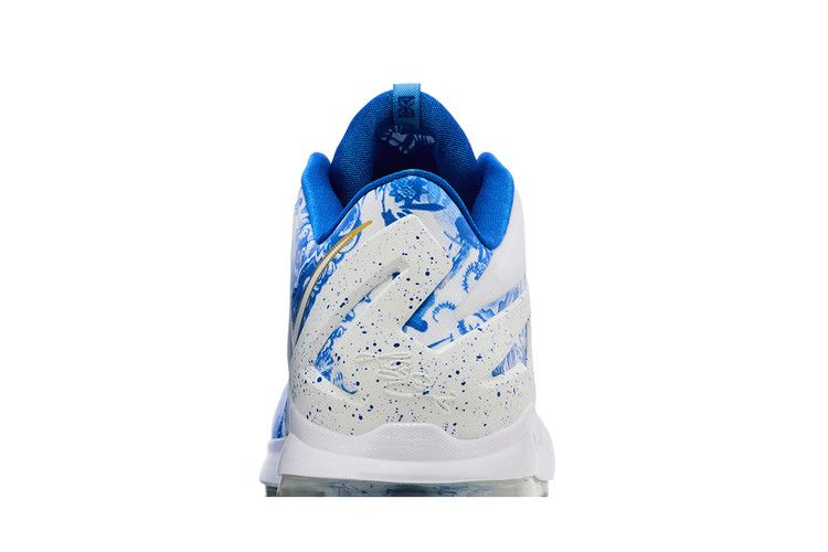 Кроссовки Nike Max LeBron 11 Low Ch Pack 'China'