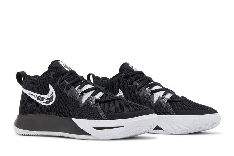 kyrie-flytrap-6-gs-black-white-dq8094-009_07