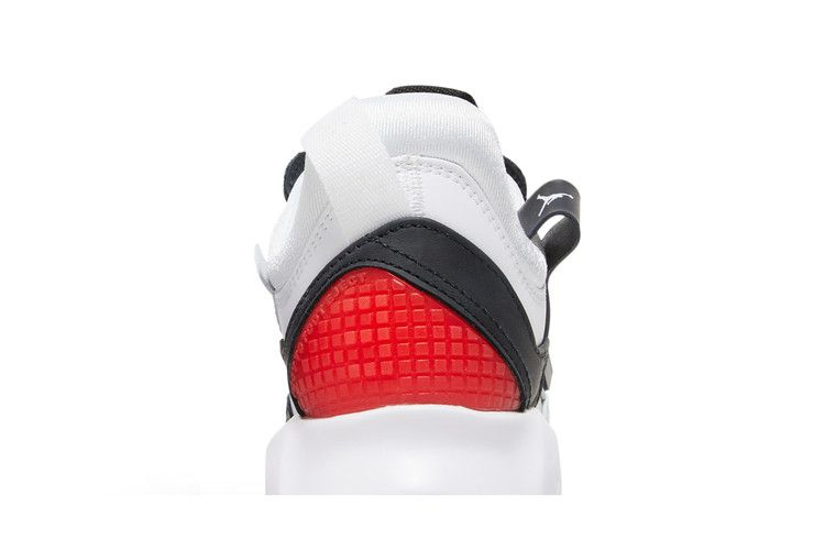 Кроссовки Air Jordan MA2 GS 'Light Smoke Grey University Red'